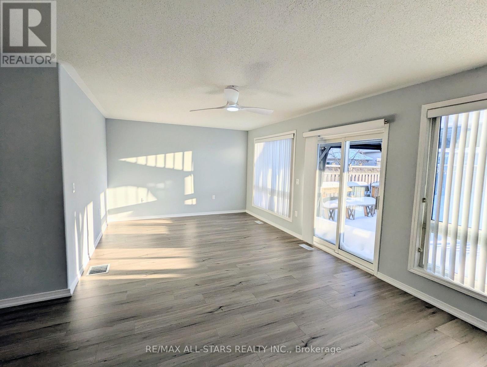 507 Clancy Crescent, Peterborough (Otonabee Ward 1), Ontario  K9K 2S1 - Photo 10 - X12762596