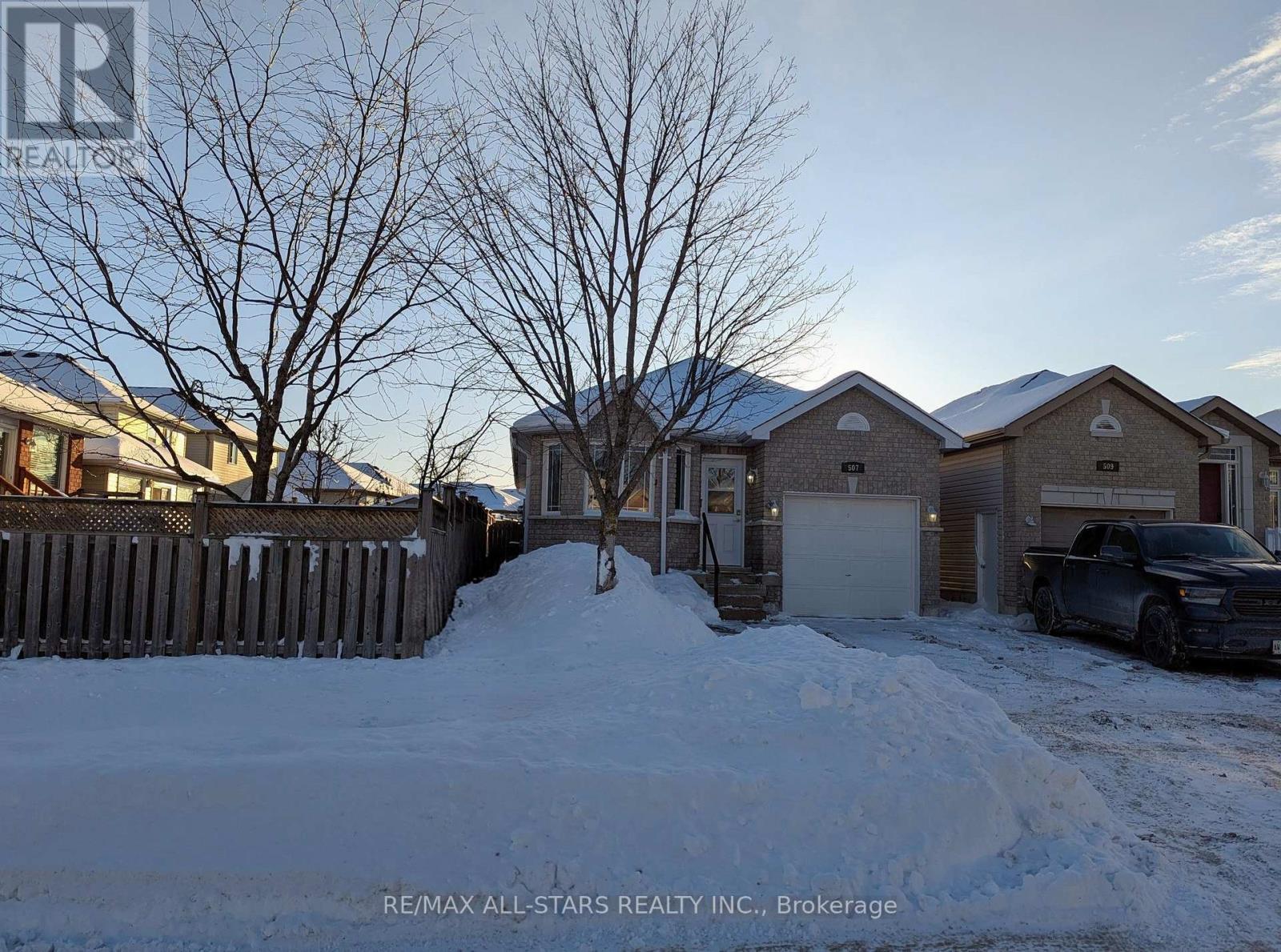 507 Clancy Crescent, Peterborough (Otonabee Ward 1), Ontario  K9K 2S1 - Photo 3 - X12762596