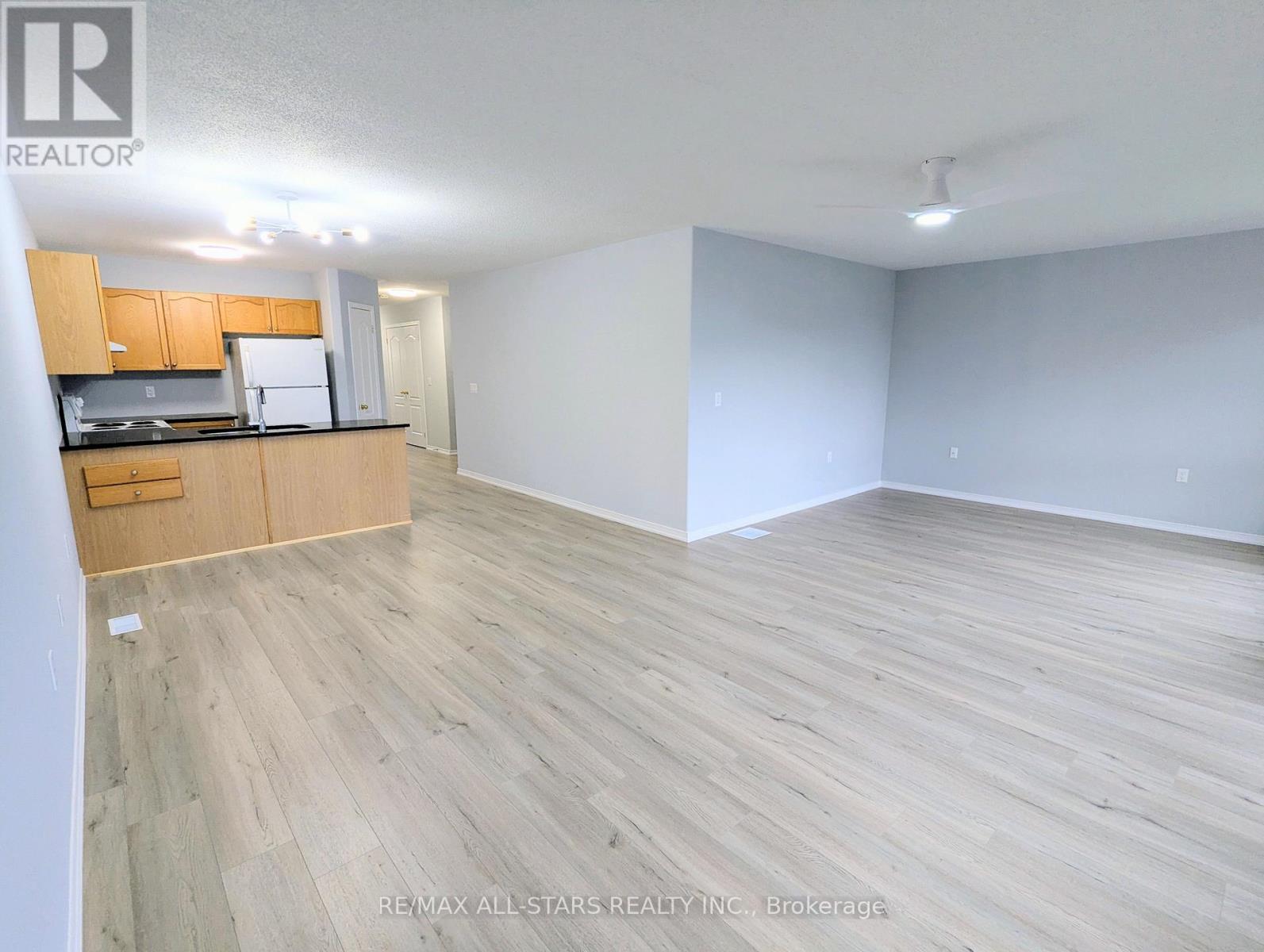 507 Clancy Crescent, Peterborough (Otonabee Ward 1), Ontario  K9K 2S1 - Photo 5 - X12762596