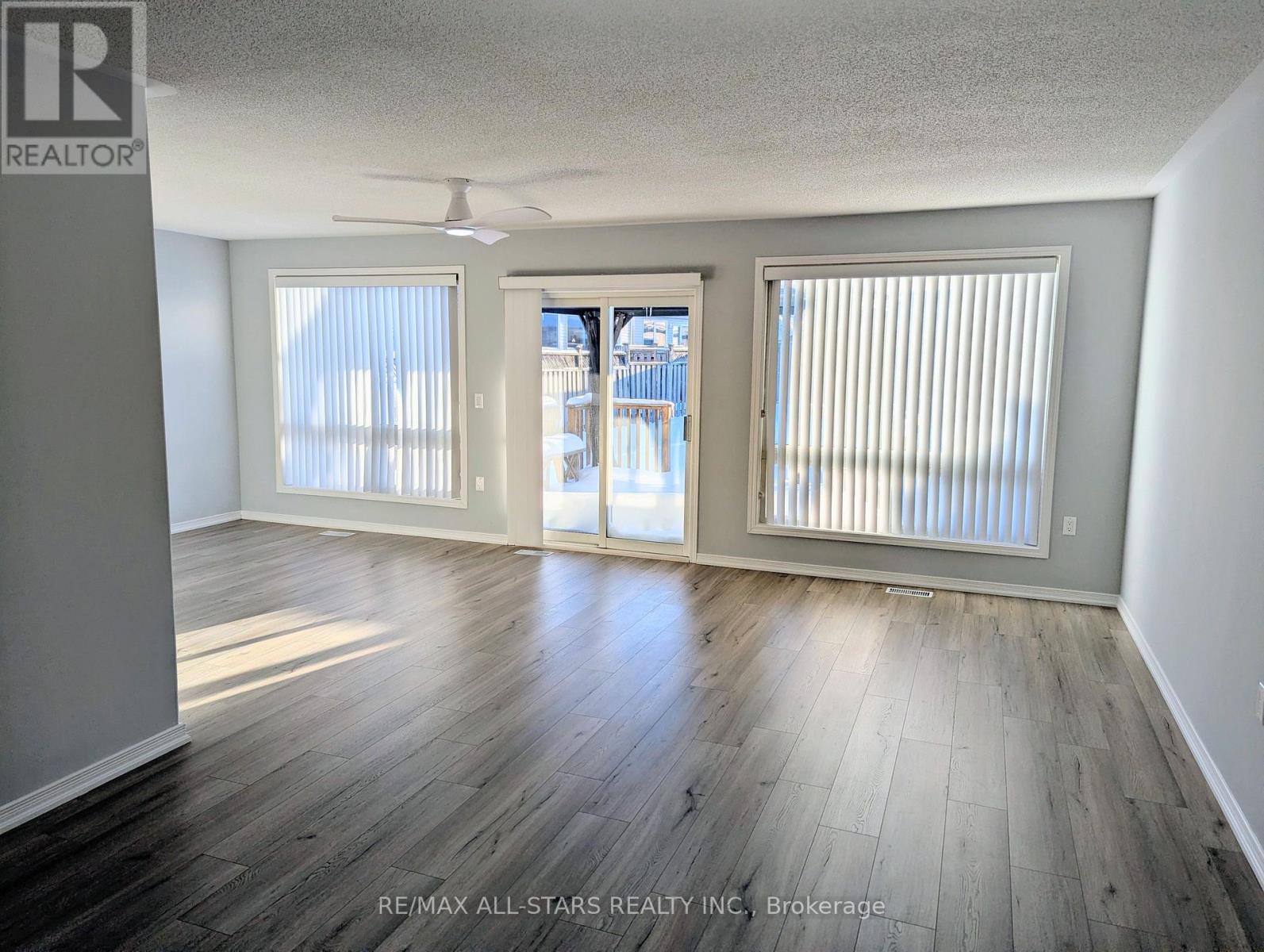 507 Clancy Crescent, Peterborough (Otonabee Ward 1), Ontario  K9K 2S1 - Photo 9 - X12762596