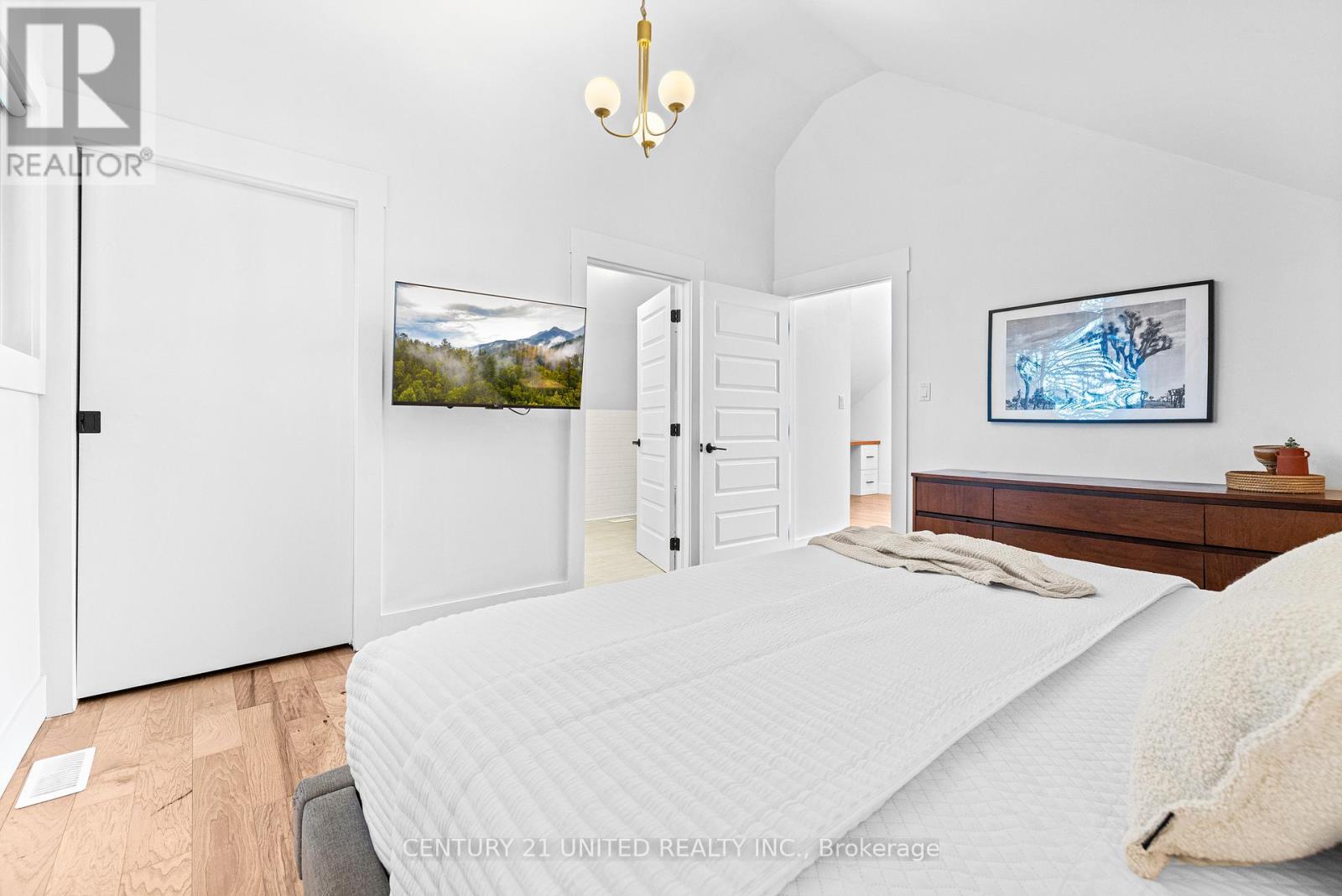 7 Resort Lane, Kawartha Lakes (Emily), Ontario  K0L 2W0 - Photo 23 - X12763214