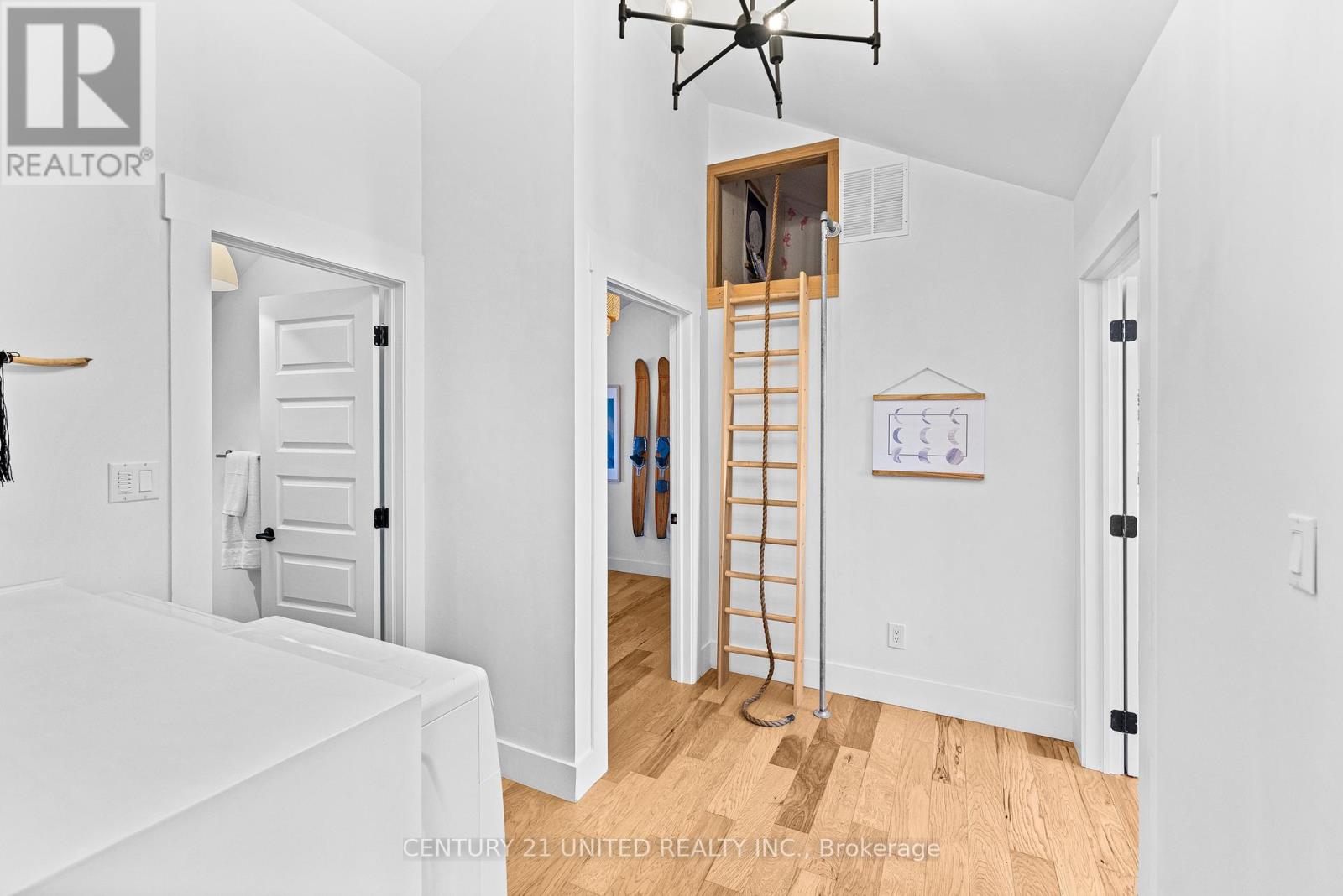 7 Resort Lane, Kawartha Lakes (Emily), Ontario  K0L 2W0 - Photo 30 - X12763214