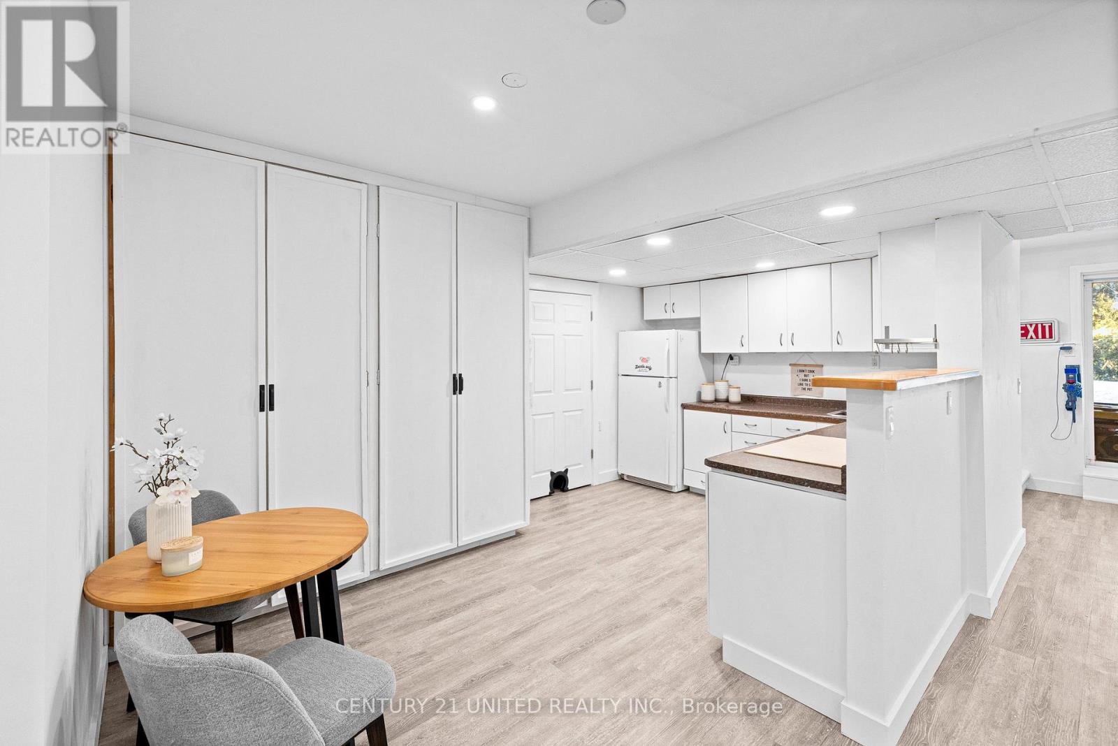 7 Resort Lane, Kawartha Lakes (Emily), Ontario  K0L 2W0 - Photo 36 - X12763214