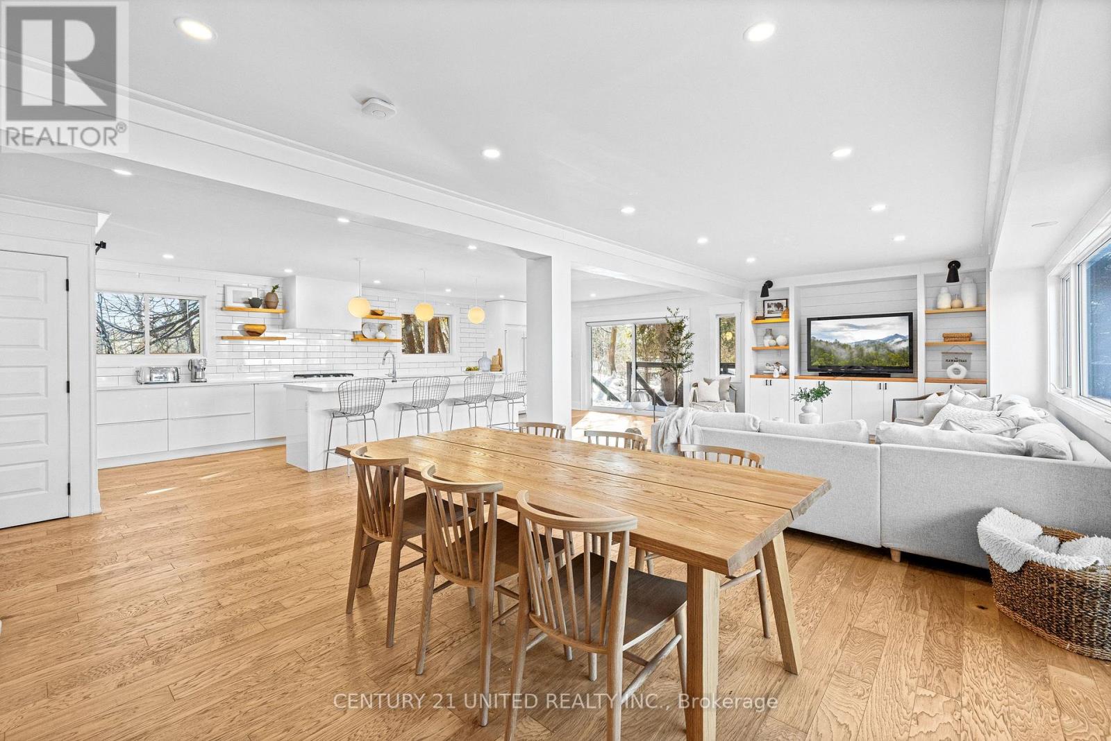 7 Resort Lane, Kawartha Lakes (Emily), Ontario  K0L 2W0 - Photo 9 - X12763214