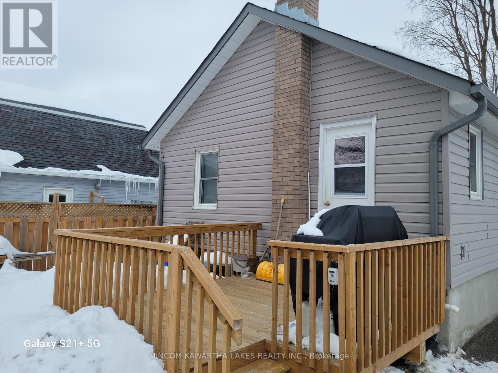 889 Western Avenue, Peterborough (Otonabee Ward 1), Ontario  K9J 5W1 - Photo 4 - X12763512