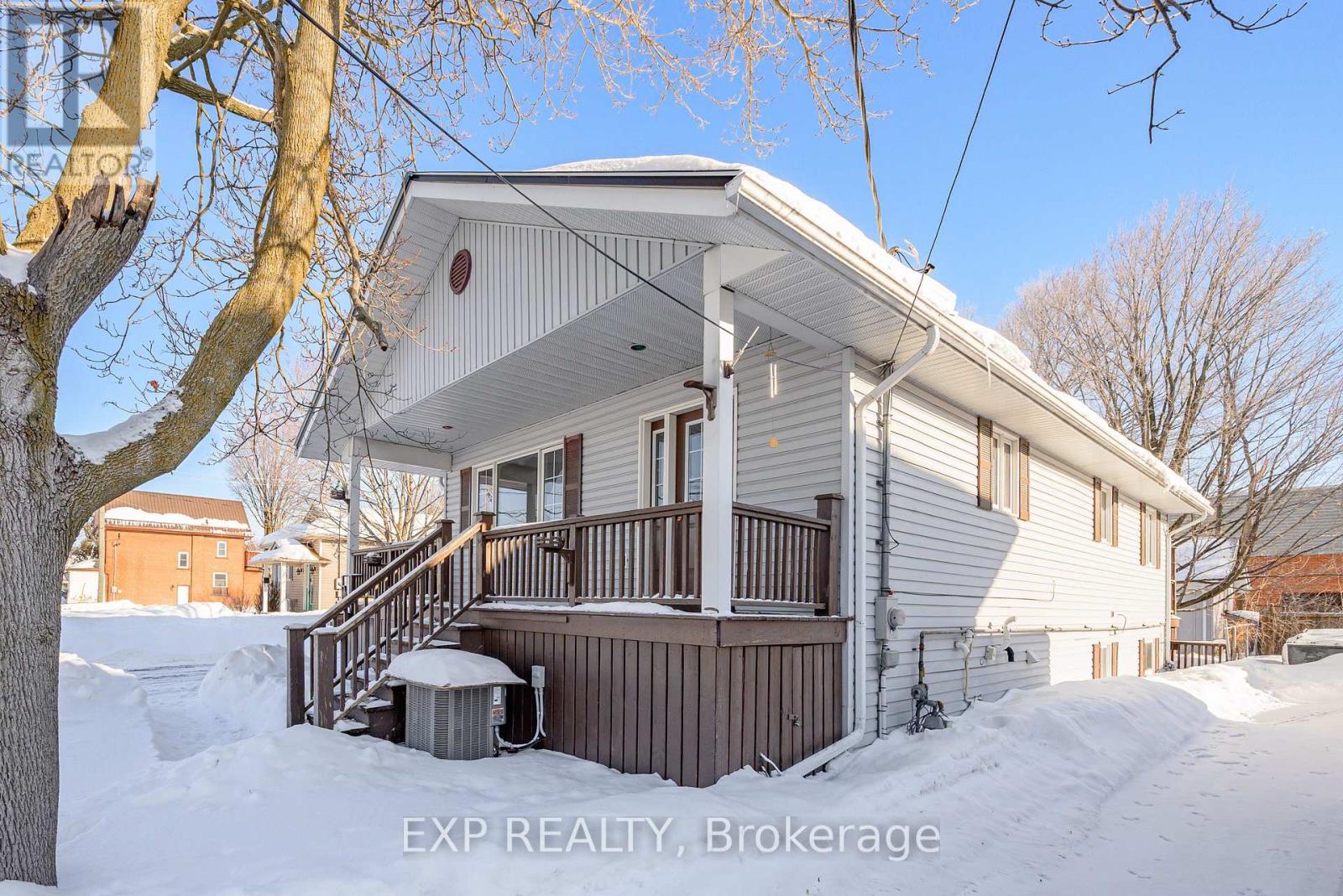 20 St. Paul Street, Kawartha Lakes (Lindsay), Ontario  K9V 1S4 - Photo 5 - X12763580