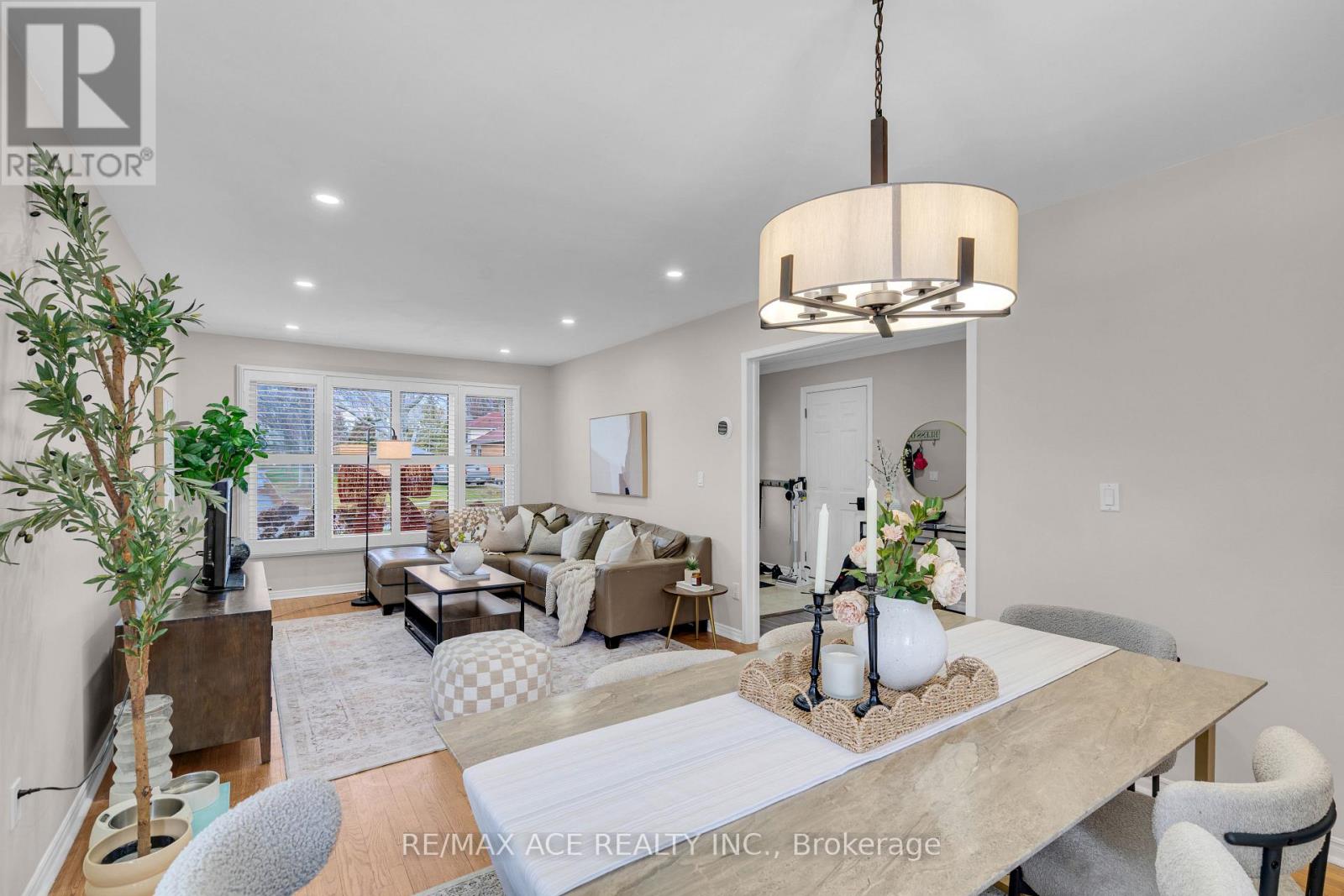 52 Foster Creek Drive, Clarington (Newcastle), Ontario  L1B 1G4 - Photo 11 - E12763806