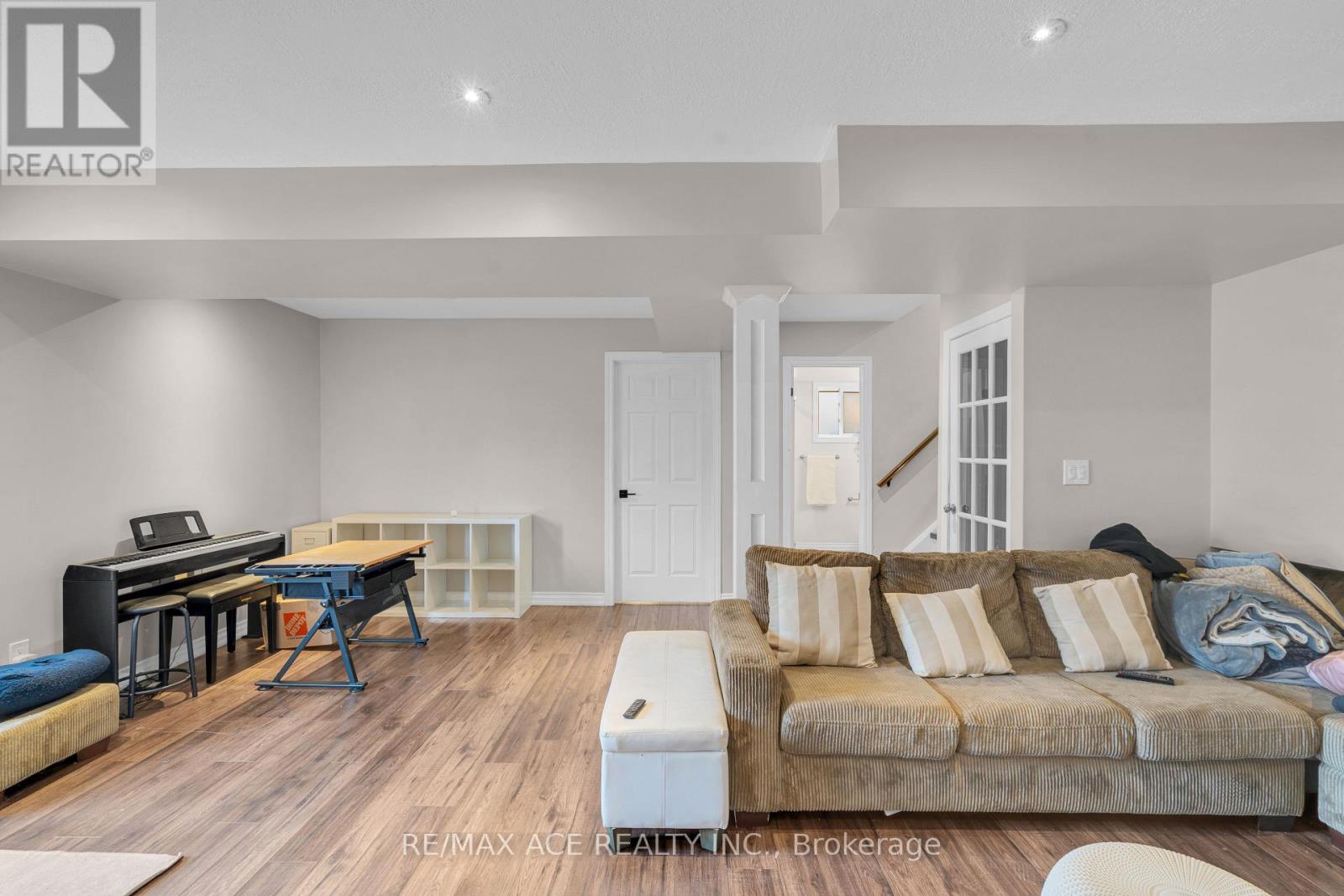 52 Foster Creek Drive, Clarington (Newcastle), Ontario  L1B 1G4 - Photo 31 - E12763806