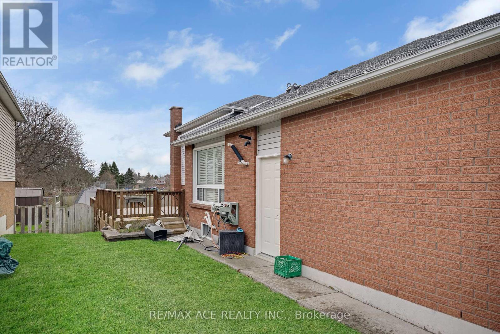 52 Foster Creek Drive, Clarington (Newcastle), Ontario  L1B 1G4 - Photo 38 - E12763806