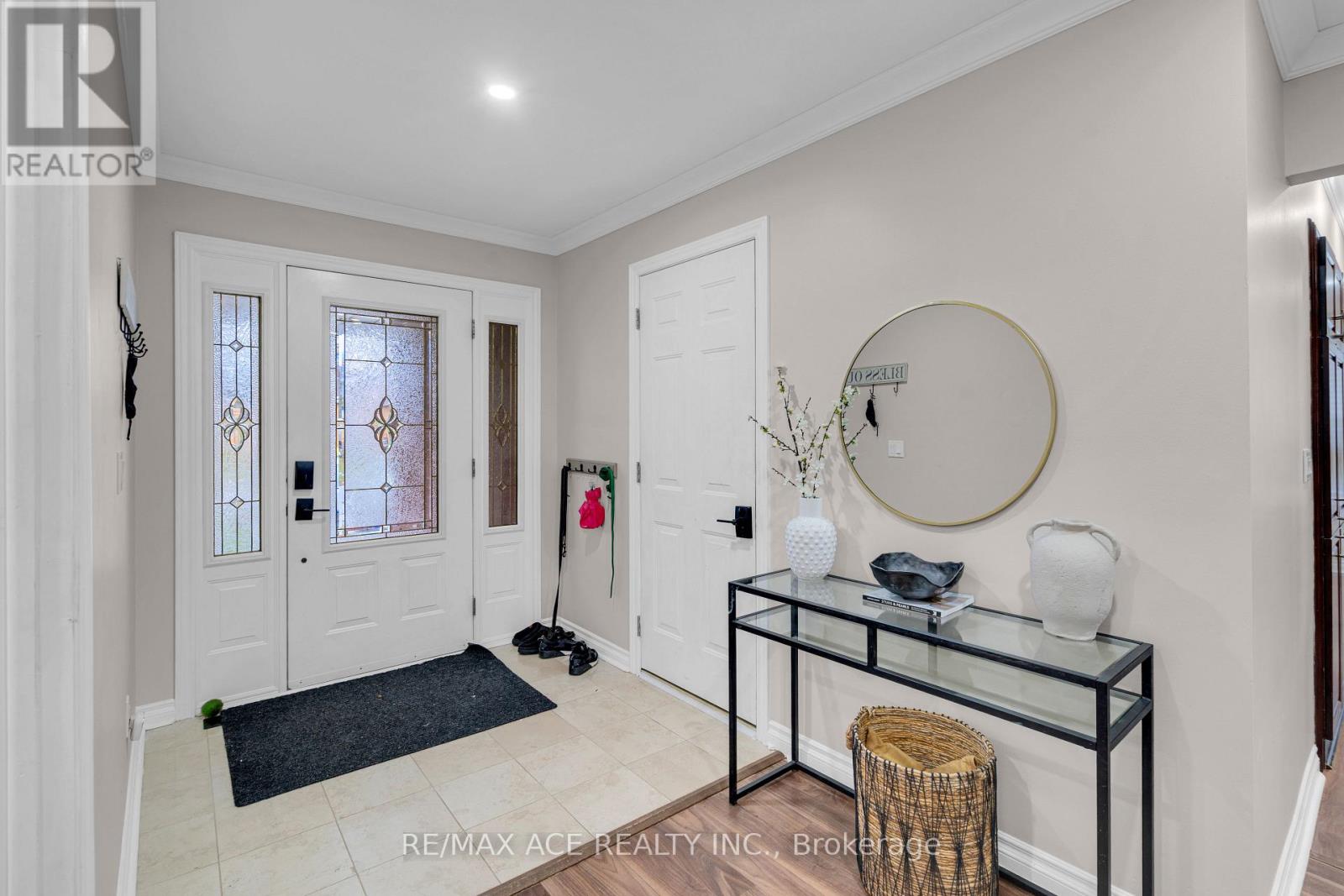 52 Foster Creek Drive, Clarington (Newcastle), Ontario  L1B 1G4 - Photo 7 - E12763806