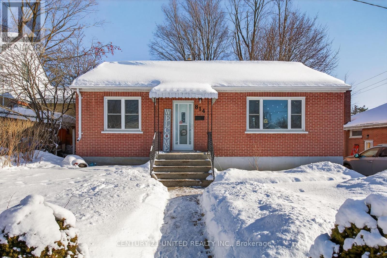 814 Argyle Street, Peterborough (Northcrest Ward 5), Ontario  K9H 5T3 - Photo 2 - X12763986