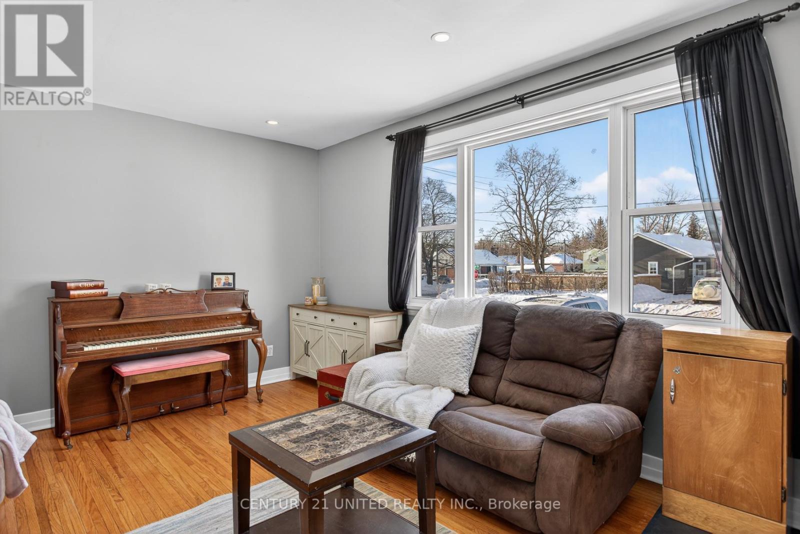 814 Argyle Street, Peterborough (Northcrest Ward 5), Ontario  K9H 5T3 - Photo 6 - X12763986