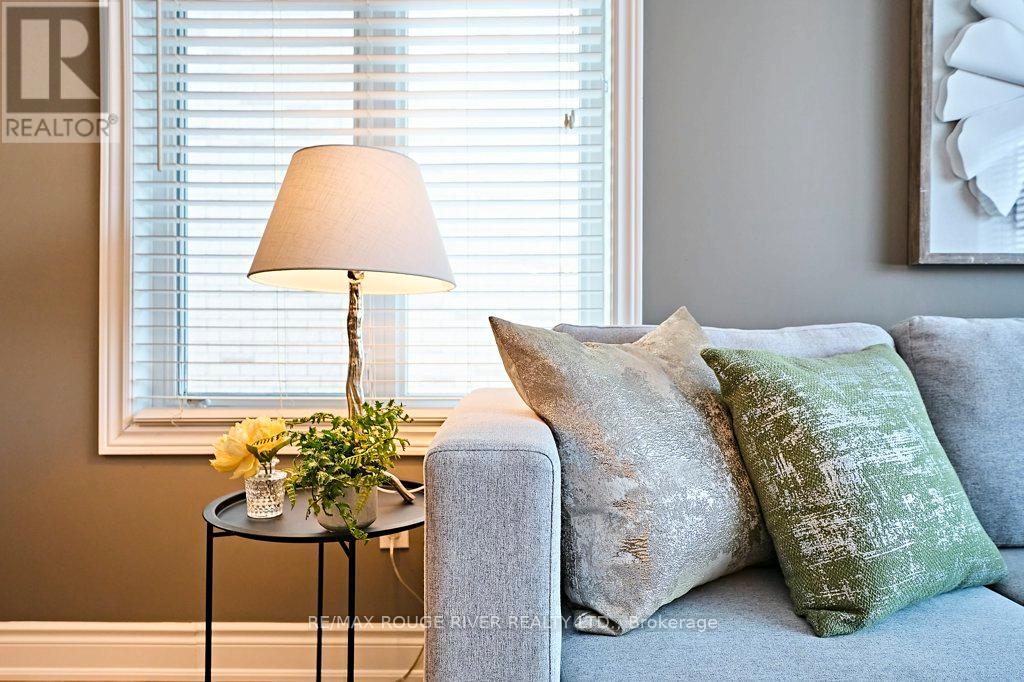 26 Eakins Crescent, Kawartha Lakes (Lindsay), Ontario  K9V 6J9 - Photo 10 - X12764074