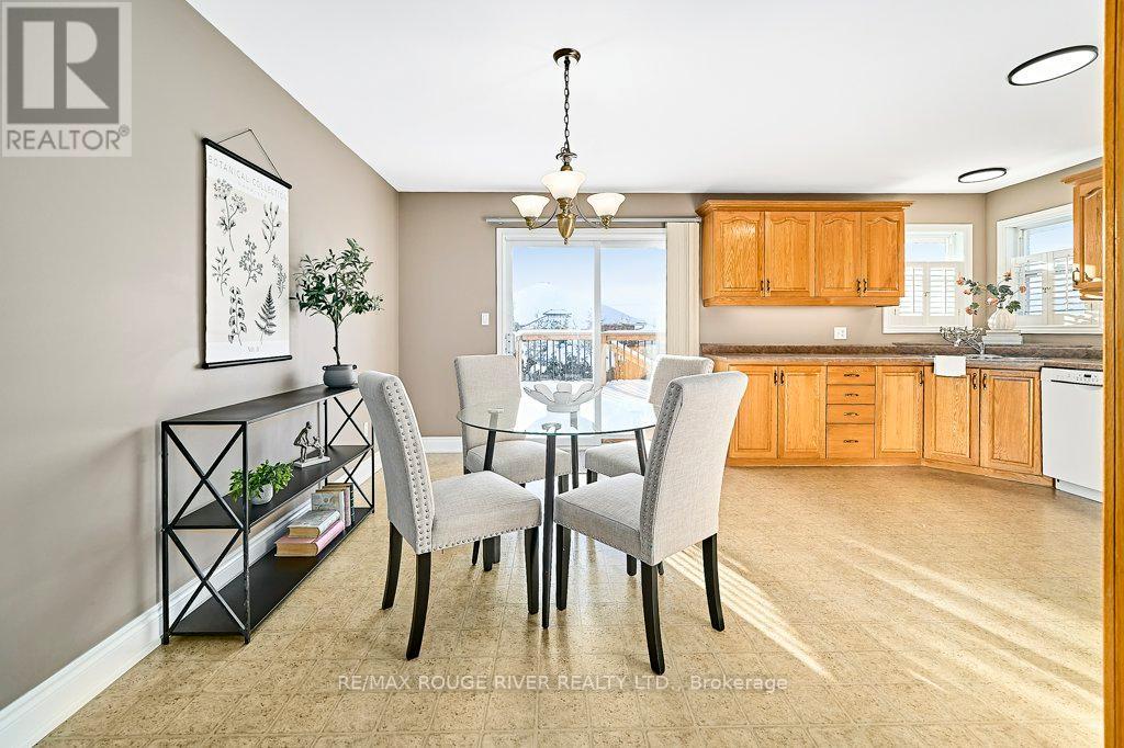 26 Eakins Crescent, Kawartha Lakes (Lindsay), Ontario  K9V 6J9 - Photo 14 - X12764074