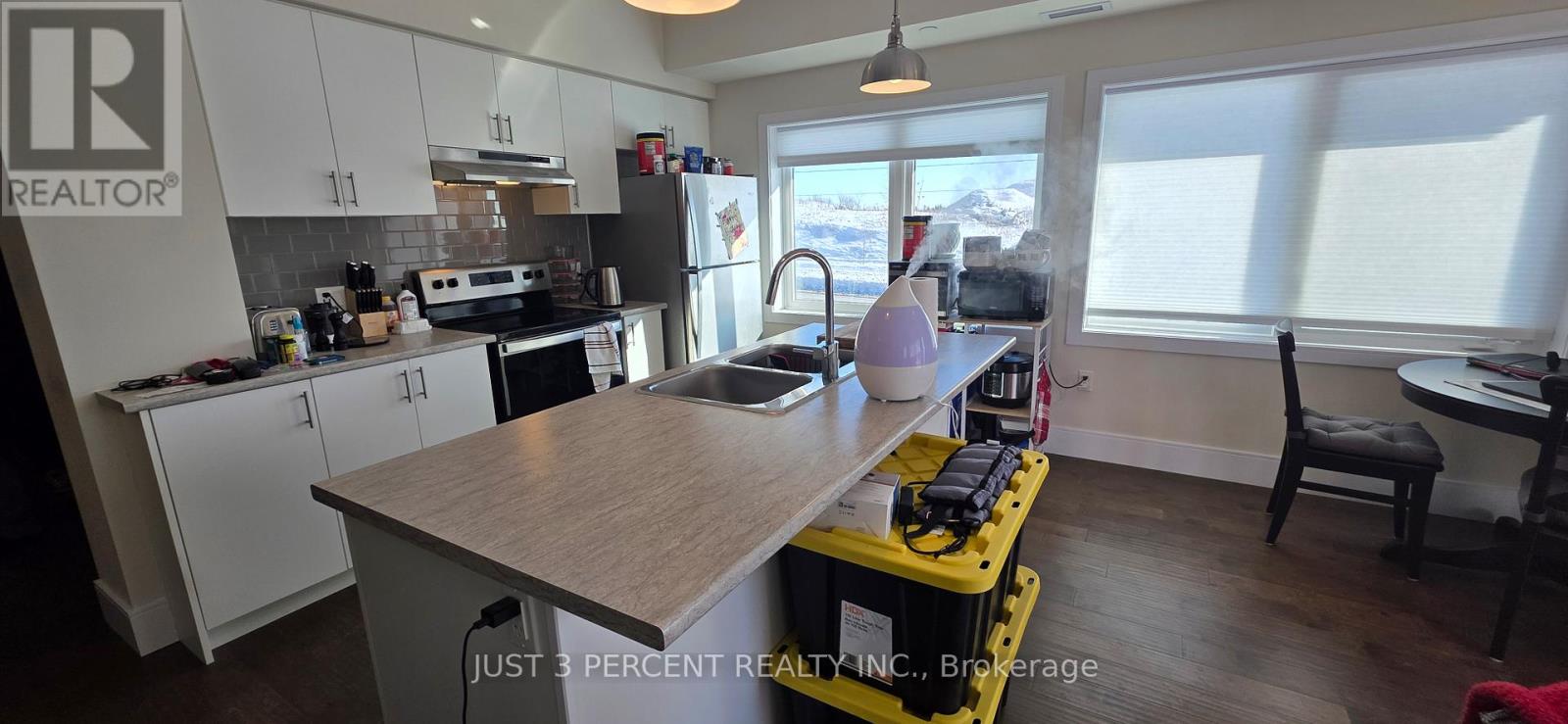 309 - 340 Florence Drive, Peterborough (Monaghan Ward 2), Ontario  K9J 0K4 - Photo 5 - X12764134