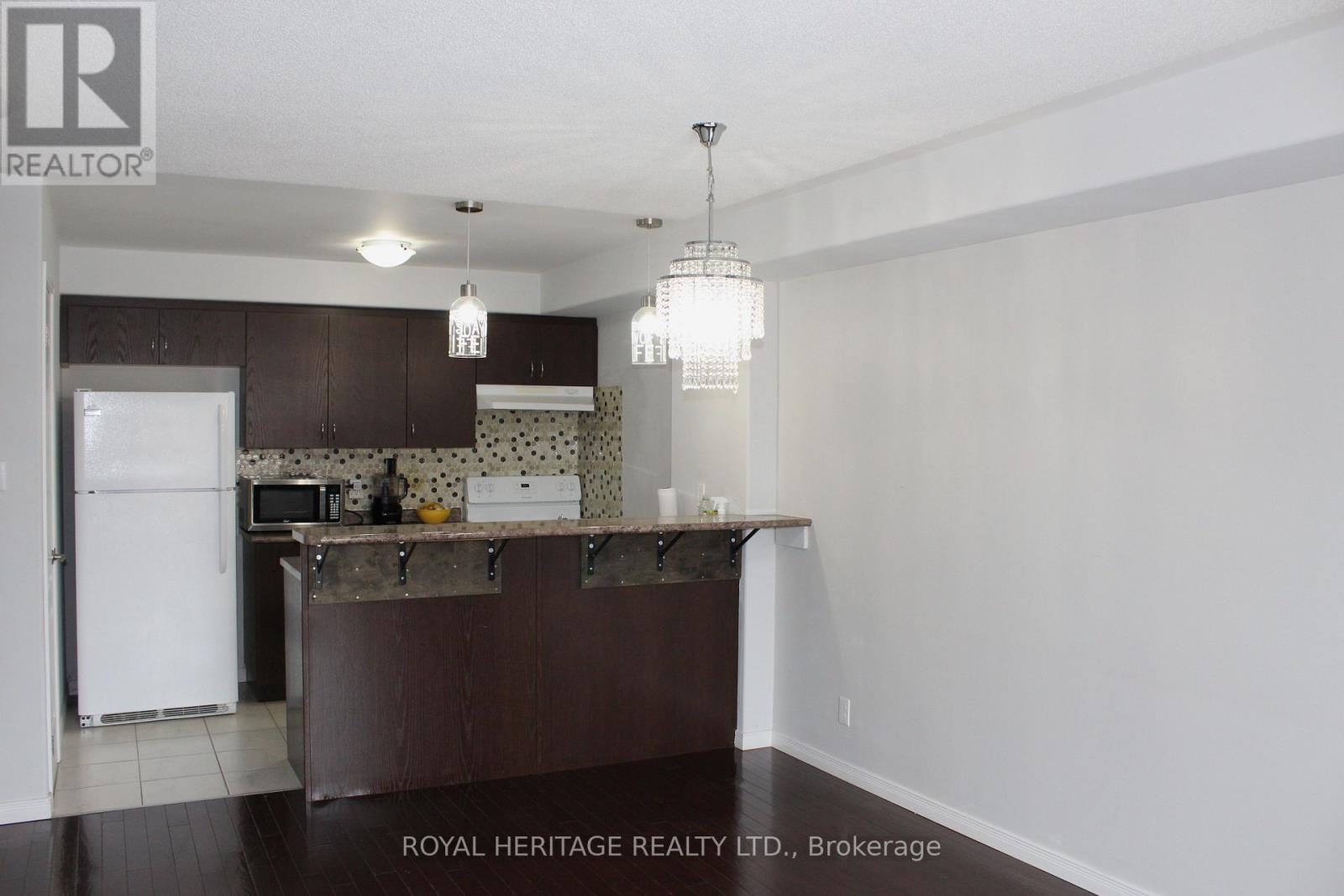 307 - 306 Spillsbury Drive, Peterborough (Otonabee Ward 1), Ontario  K9K 0B5 - Photo 11 - X12764852