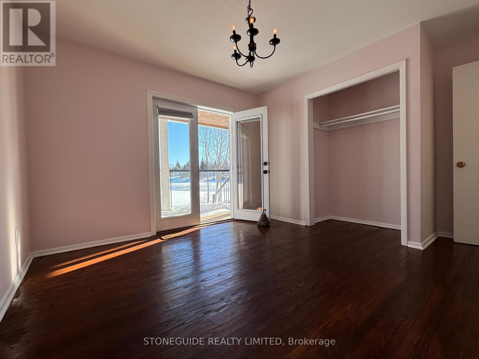 122 Fradette Avenue, Peterborough (Otonabee Ward 1), Ontario  K9J 1T5 - Photo 14 - X12764870