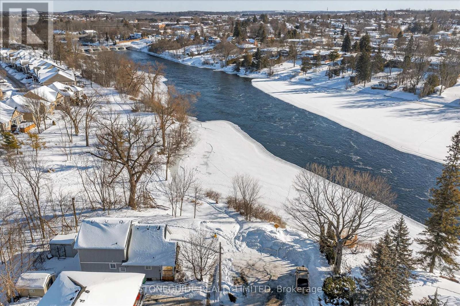 122 Fradette Avenue, Peterborough (Otonabee Ward 1), Ontario  K9J 1T5 - Photo 43 - X12764870