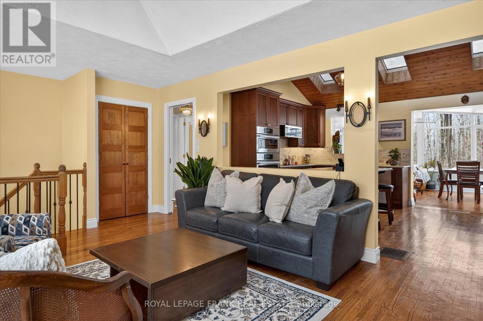 494 5th Line, Selwyn, Ontario  K9J 0C5 - Photo 11 - X12765816