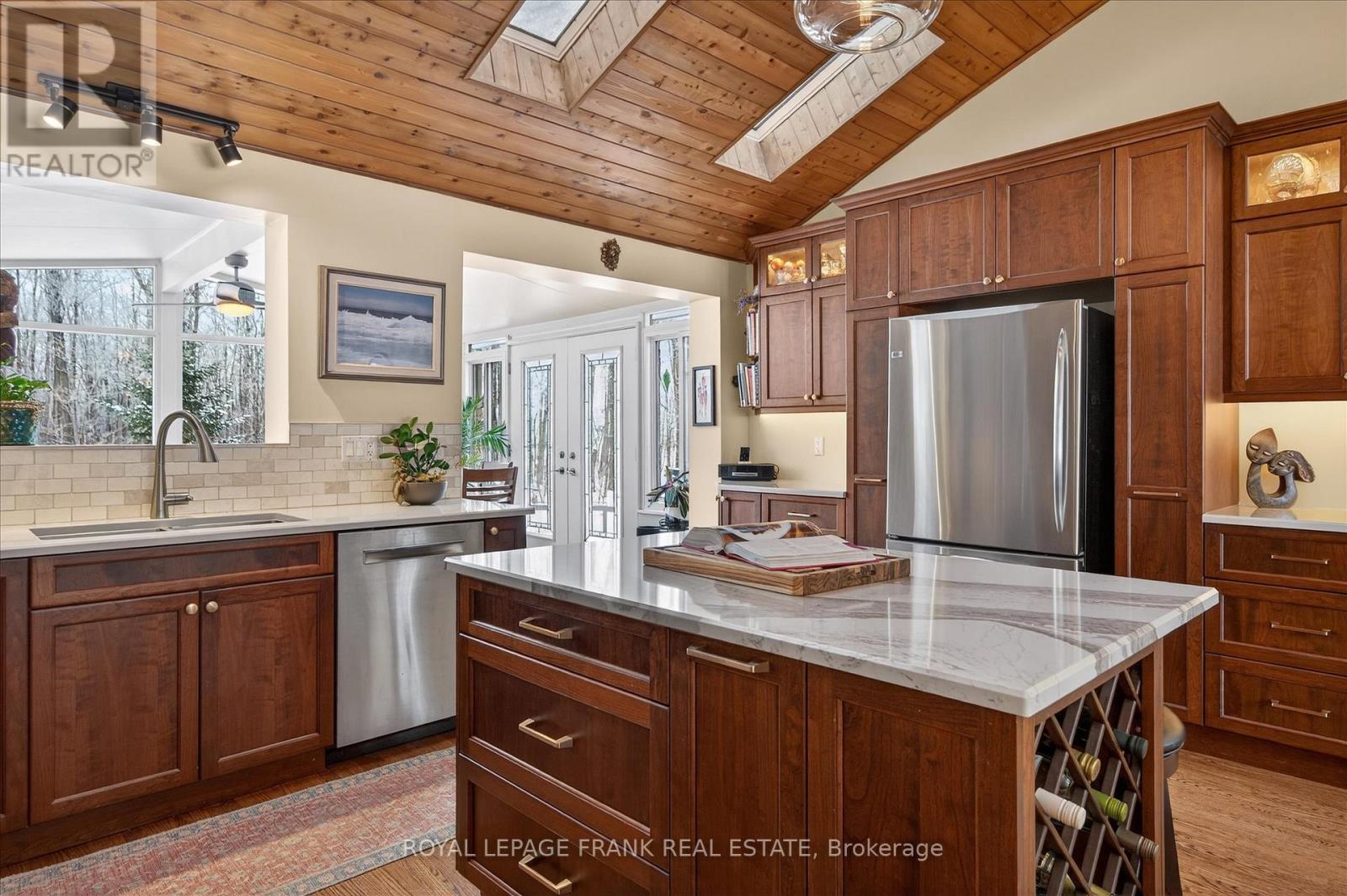 494 5th Line, Selwyn, Ontario  K9J 0C5 - Photo 14 - X12765816