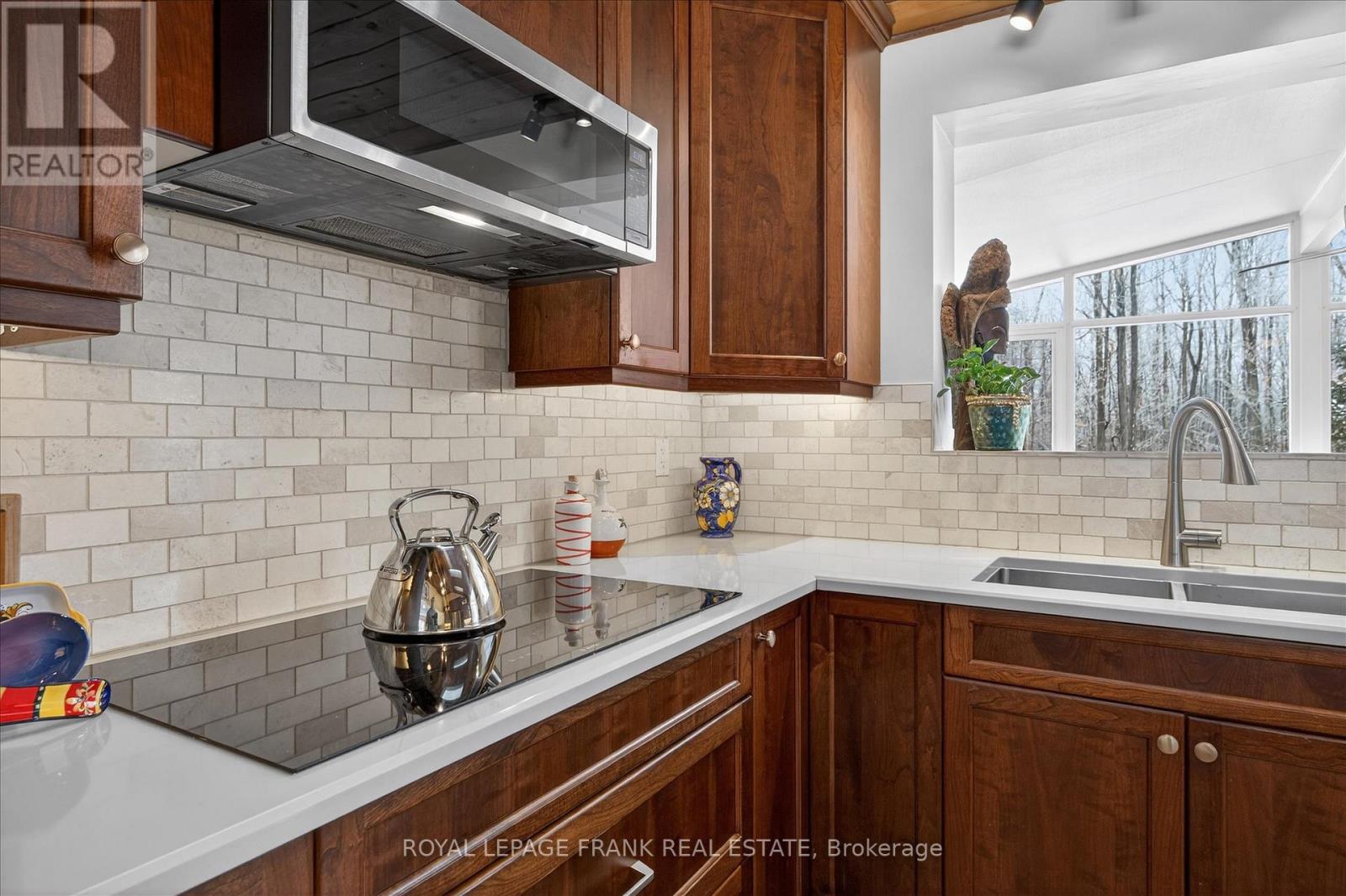 494 5th Line, Selwyn, Ontario  K9J 0C5 - Photo 18 - X12765816