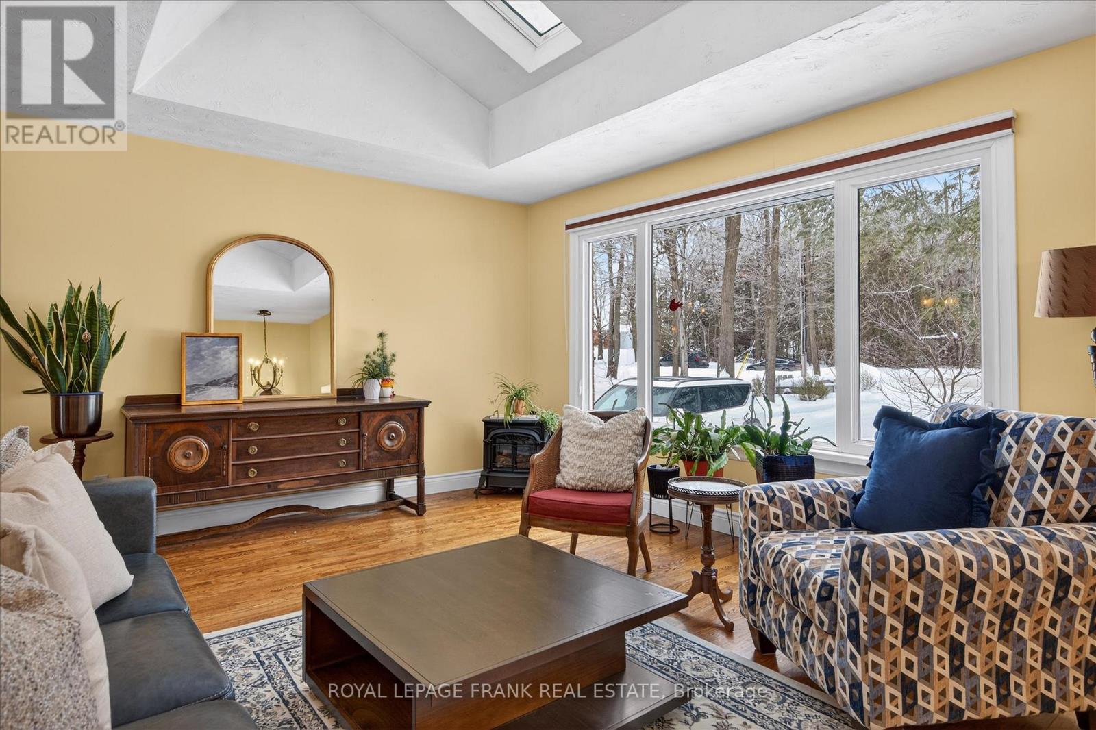 494 5th Line, Selwyn, Ontario  K9J 0C5 - Photo 8 - X12765816