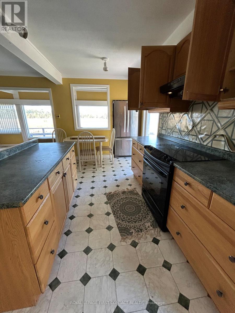 16 Leisure Lane, Kawartha Lakes (Fenelon), Ontario  K9V 4R1 - Photo 18 - X12765646