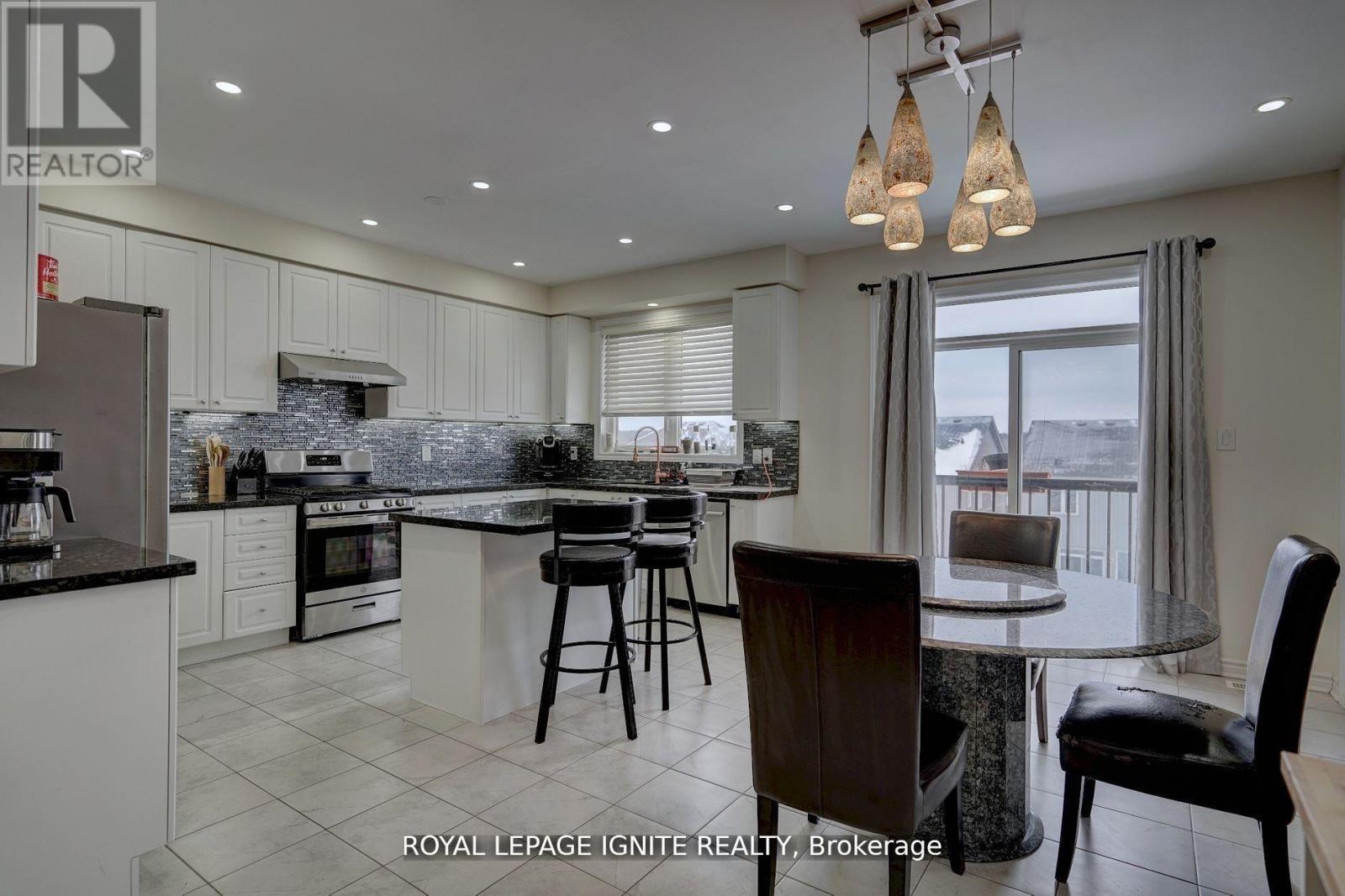 41 Northhill Avenue, Cavan Monaghan (Millbrook Village), Ontario  L0A 1G0 - Photo 12 - X12765706