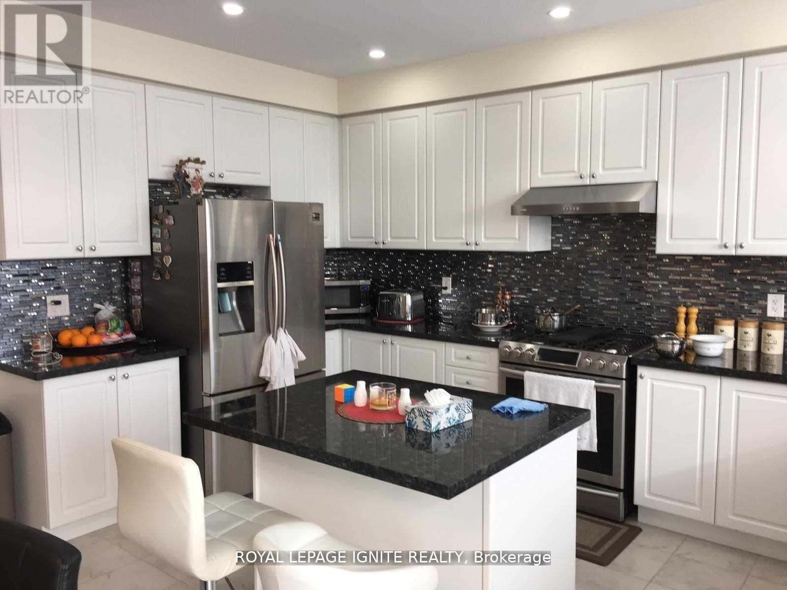 41 Northhill Avenue, Cavan Monaghan (Millbrook Village), Ontario  L0A 1G0 - Photo 4 - X12765706