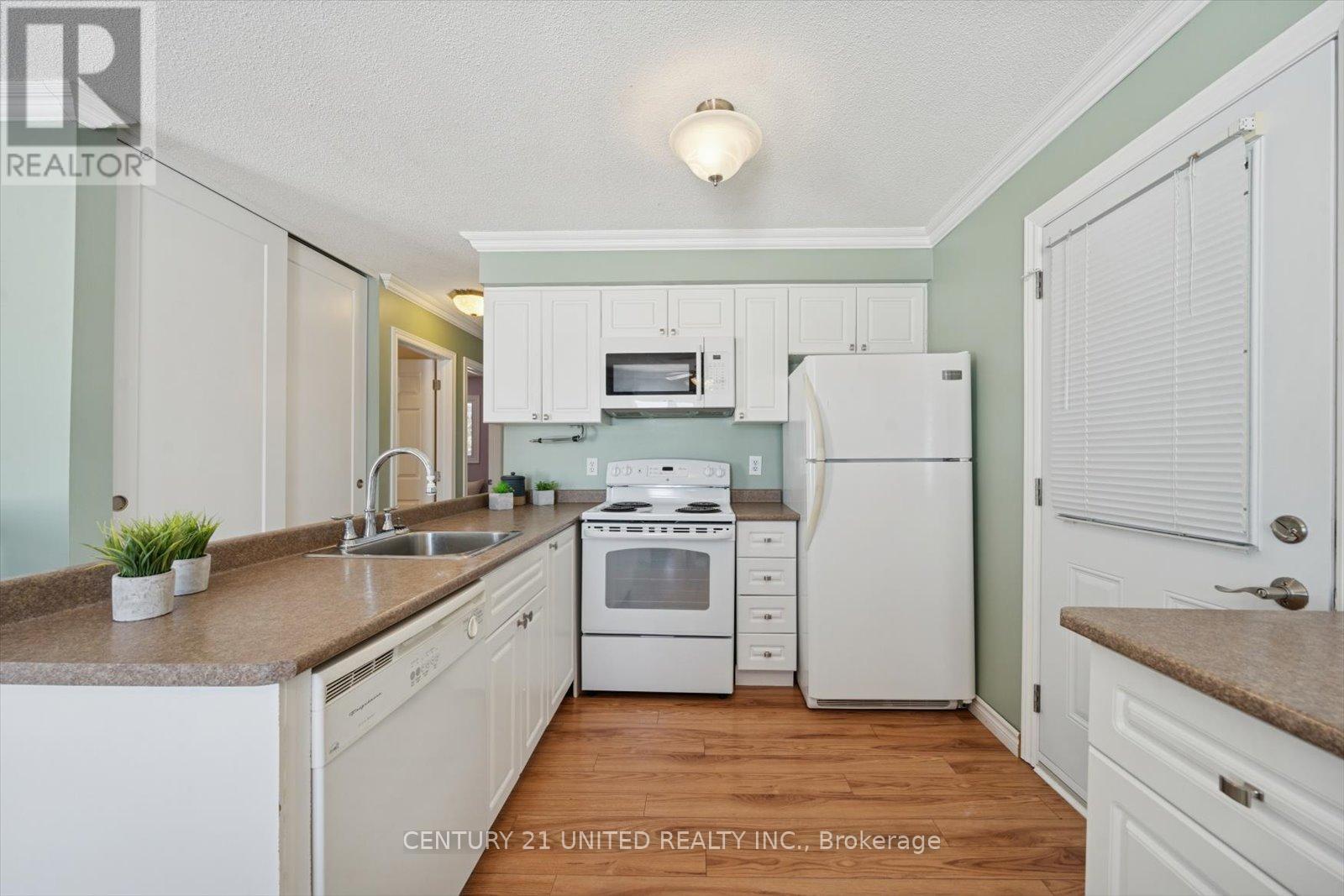 1186 Neptune Street, Peterborough (Northcrest Ward 5), Ontario  K9H 7M6 - Photo 13 - X12765850