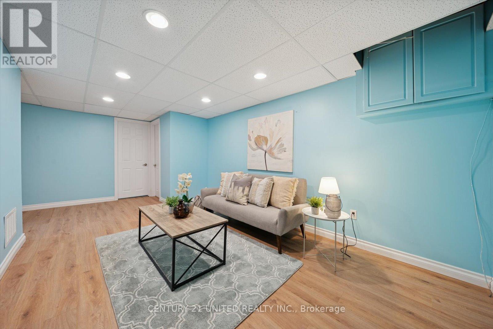 1186 Neptune Street, Peterborough (Northcrest Ward 5), Ontario  K9H 7M6 - Photo 30 - X12765850