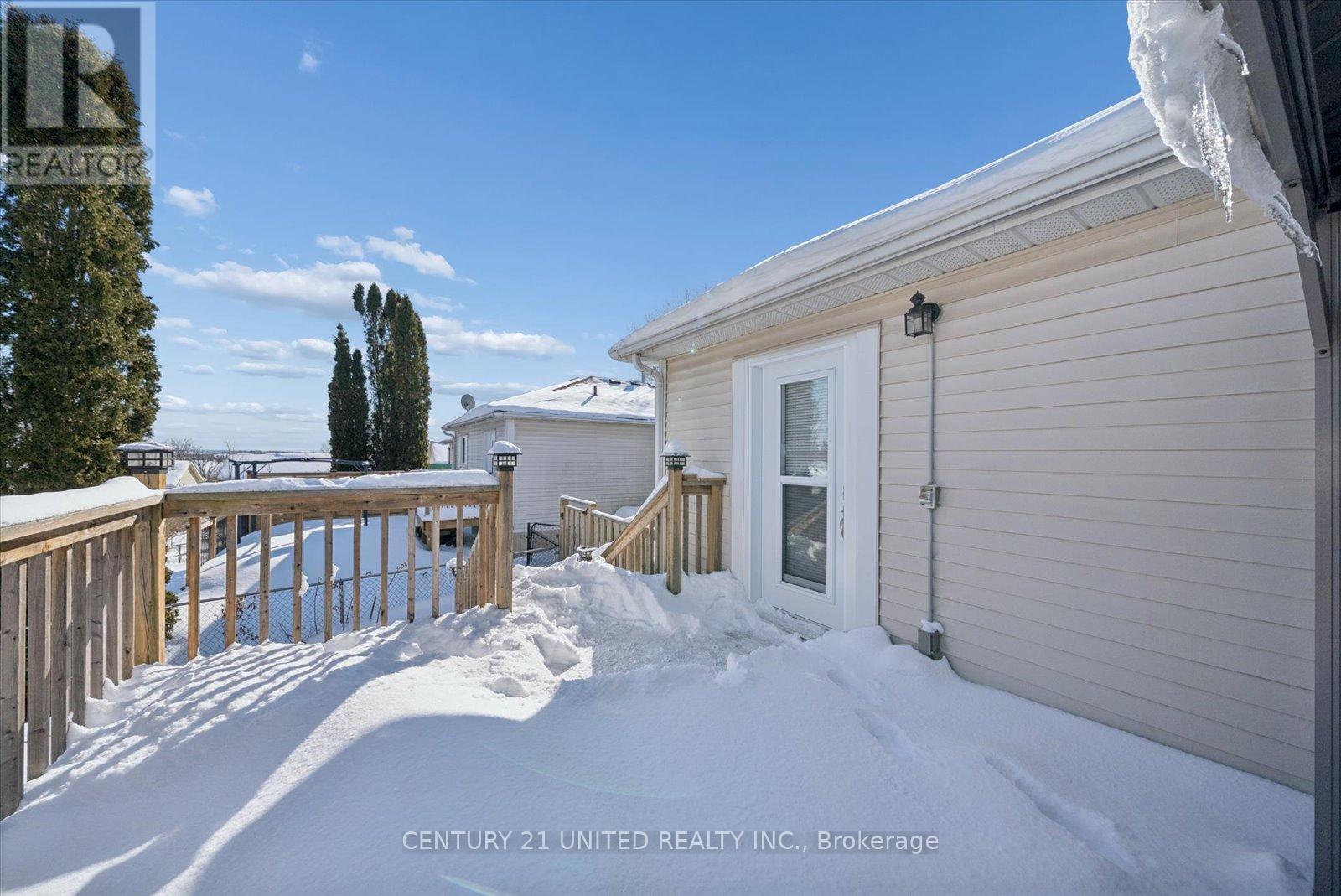 1186 Neptune Street, Peterborough (Northcrest Ward 5), Ontario  K9H 7M6 - Photo 43 - X12765850