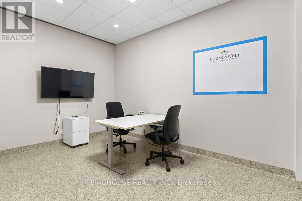 9000 Sq Ft - 336 Angeline Street S, Kawartha Lakes (Lindsay), Ontario  K9V 0J8 - Photo 5 - X12765914