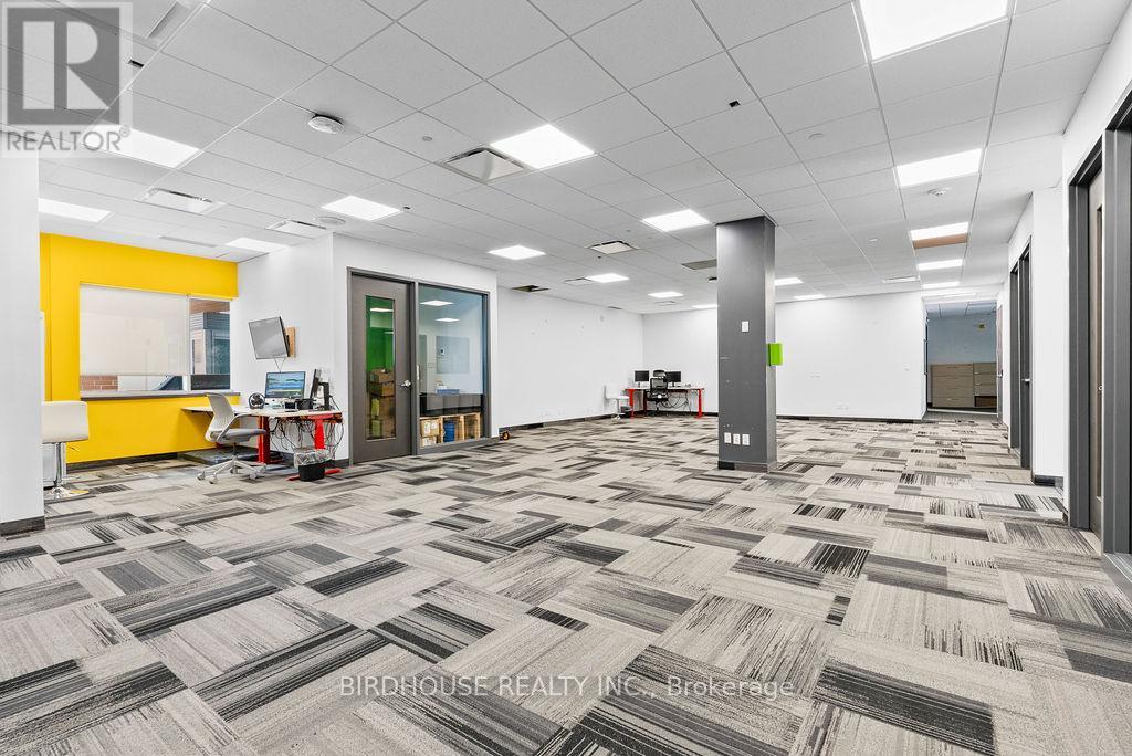 15000 Sq Ft - 336 Angeline Street S, Kawartha Lakes (Lindsay), Ontario  K9V 0J8 - Photo 18 - X12765936