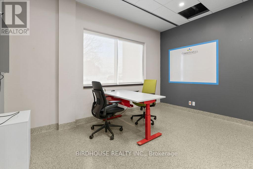 15000 Sq Ft - 336 Angeline Street S, Kawartha Lakes (Lindsay), Ontario  K9V 0J8 - Photo 27 - X12765936