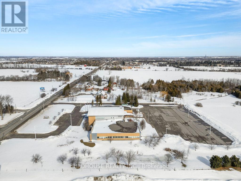 15000 Sq Ft - 336 Angeline Street S, Kawartha Lakes (Lindsay), Ontario  K9V 0J8 - Photo 3 - X12765936