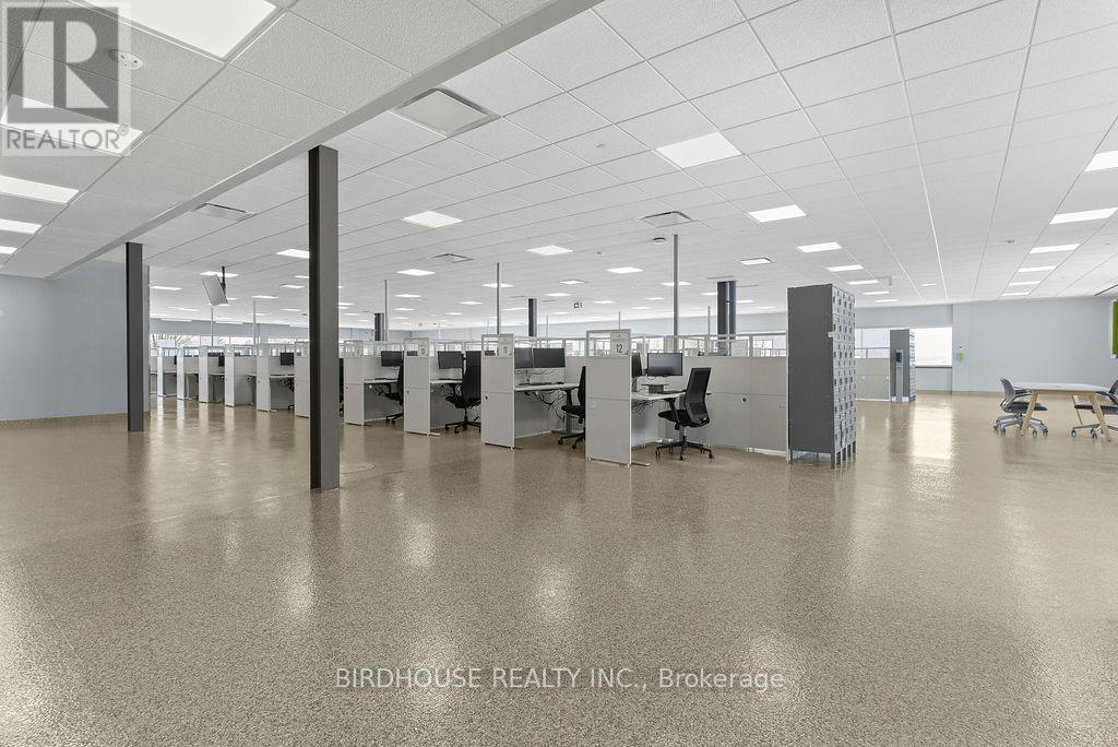 15000 Sq Ft - 336 Angeline Street S, Kawartha Lakes (Lindsay), Ontario  K9V 0J8 - Photo 32 - X12765936