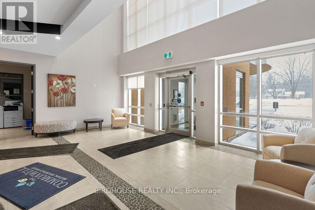 15000 Sq Ft - 336 Angeline Street S, Kawartha Lakes (Lindsay), Ontario  K9V 0J8 - Photo 5 - X12765936