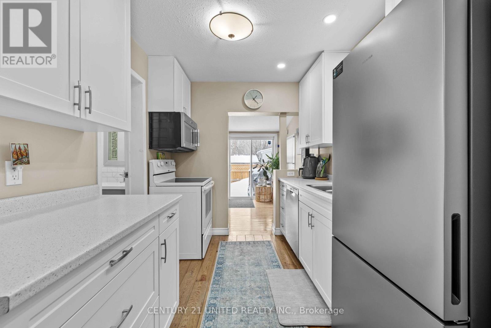 147 Lake Street, Peterborough (Town Ward 3), Ontario  K9J 2H2 - Photo 12 - X12766118