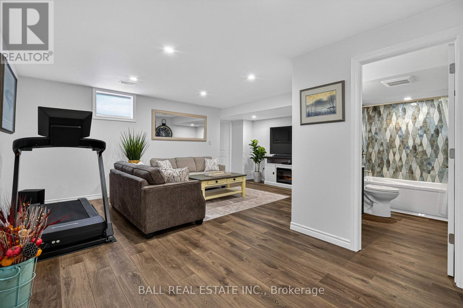 74 Flitton Avenue, Peterborough (Northcrest Ward 5), Ontario  K9H 0G5 - Photo 21 - X12766226