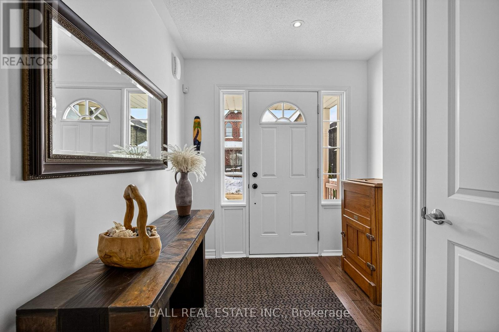 74 Flitton Avenue, Peterborough (Northcrest Ward 5), Ontario  K9H 0G5 - Photo 4 - X12766226