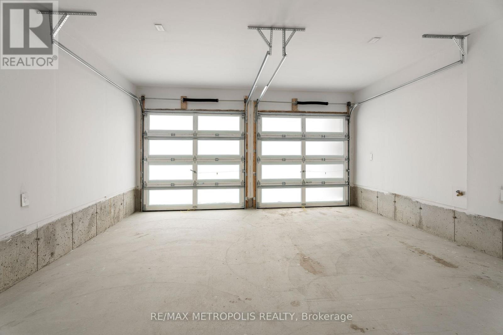 31 Walters Street, Kawartha Lakes (Lindsay), Ontario  K9V 0S2 - Photo 15 - X12766202