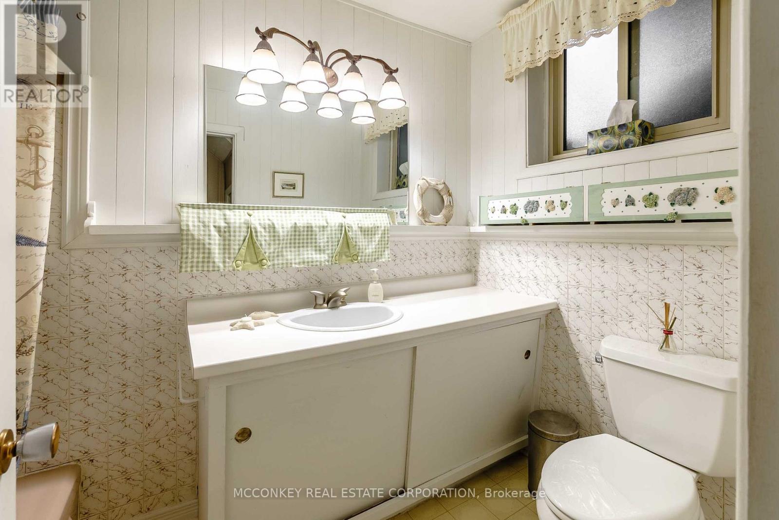 244 Sherin Avenue, Peterborough (Ashburnham Ward 4), Ontario  K9J 1B6 - Photo 35 - X12766392