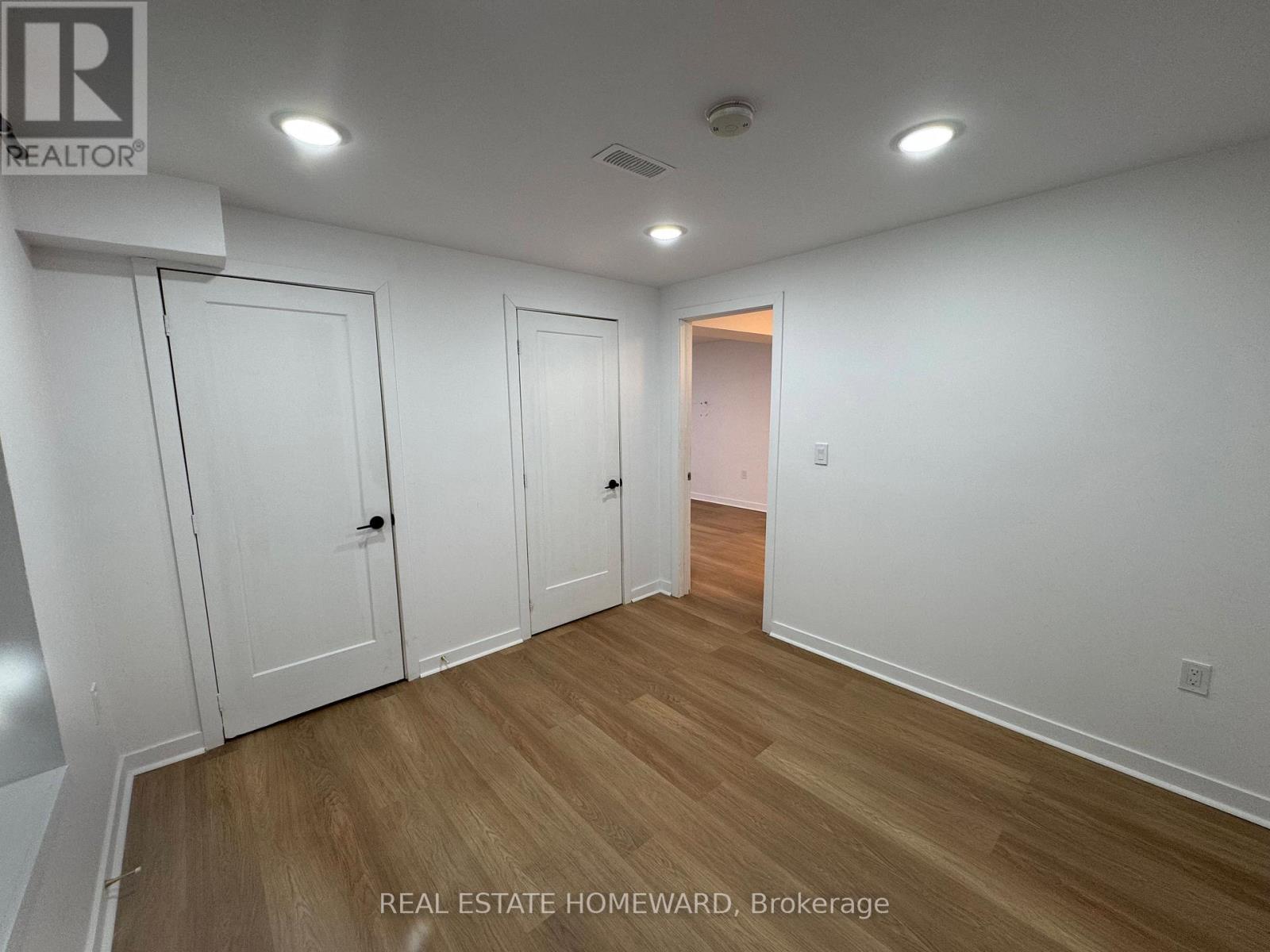 16 Carew Boulevard, Kawartha Lakes (Lindsay), Ontario  K9V 0J3 - Photo 12 - X12766824