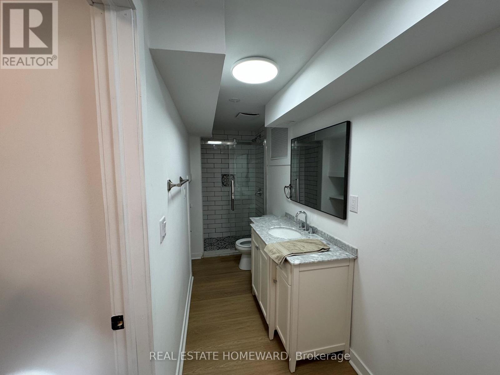 16 Carew Boulevard, Kawartha Lakes (Lindsay), Ontario  K9V 0J3 - Photo 8 - X12766824