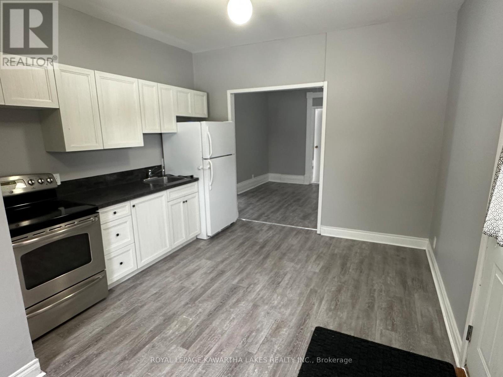 189 Park Street N, Peterborough (Town Ward 3), Ontario  K9J 3P5 - Photo 12 - X12767138