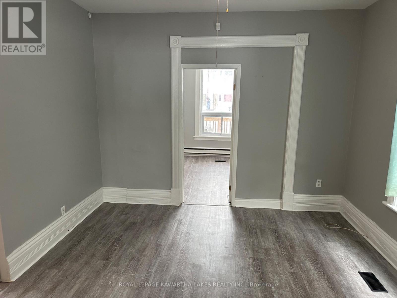 189 Park Street N, Peterborough (Town Ward 3), Ontario  K9J 3P5 - Photo 15 - X12767138