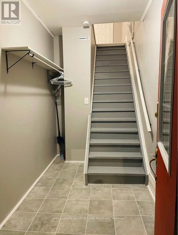 189 Park Street N, Peterborough (Town Ward 3), Ontario  K9J 3P5 - Photo 4 - X12767138