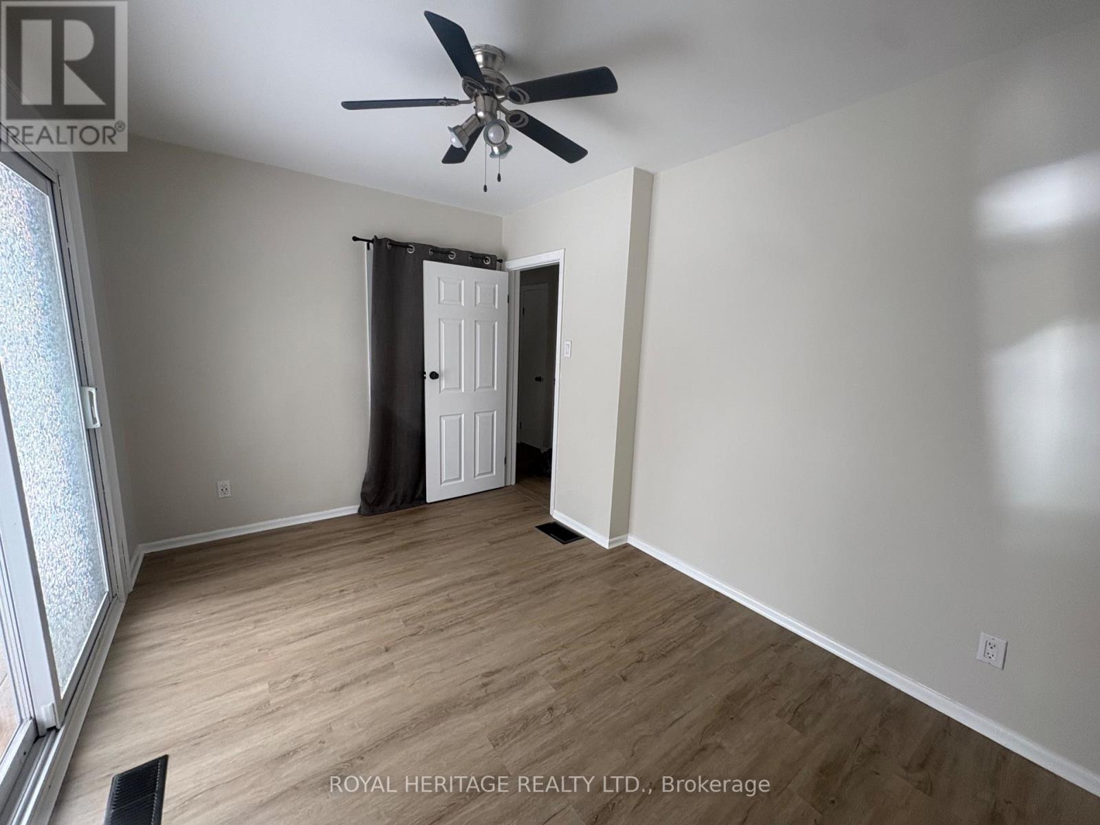 Upper - 900 Ellesmere Avenue, Peterborough (Northcrest Ward 5), Ontario  K9H 7A7 - Photo 26 - X12767154