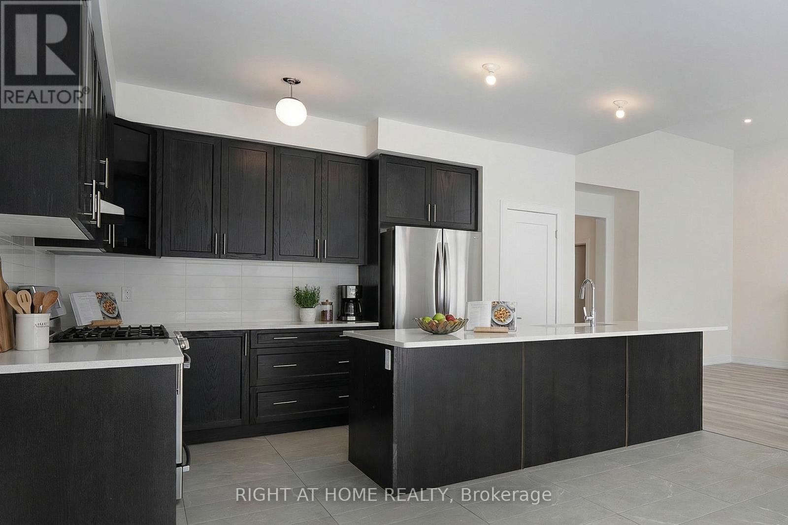 3 Larissa Park Drive, Quinte West (Murray Ward), Ontario  K0L 1L0 - Photo 6 - X12768064